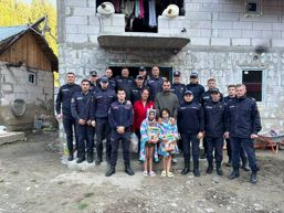 Pompierii ieseni mereu in sprijinul comunitatii din Brosteni | imaginea 1