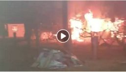 Un barbat a ramas fara casa in urma unui incendiu violent | imaginea 1