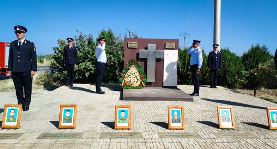 In memoriam eroii pompieri de la Mihailesti | imaginea 1